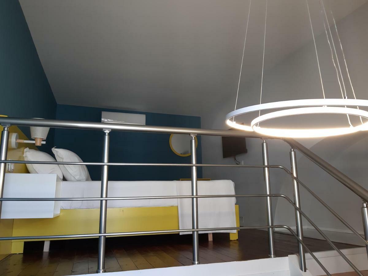 Bistrica Hotel Sarandë エクステリア 写真