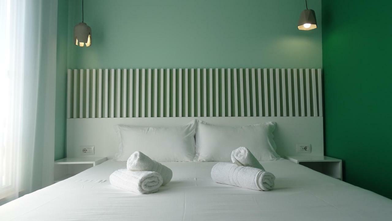 Bistrica Hotel Sarandë エクステリア 写真