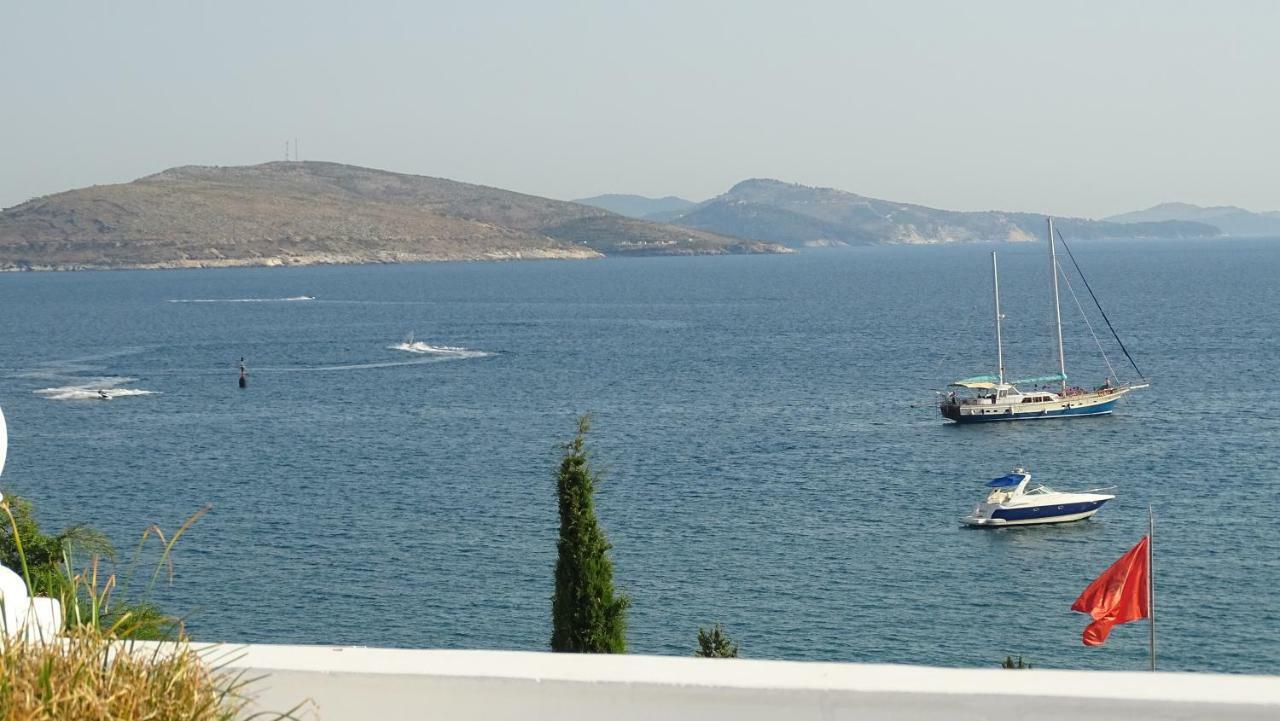 Bistrica Hotel Sarandë エクステリア 写真