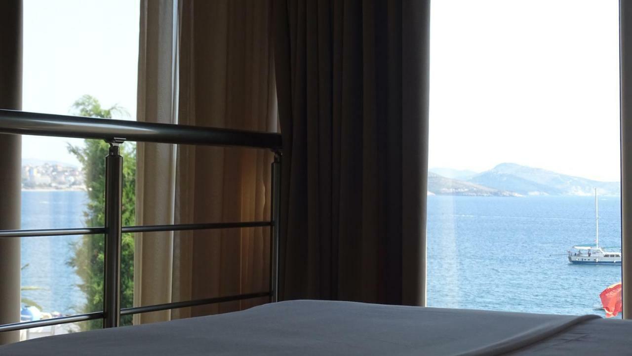 Bistrica Hotel Sarandë エクステリア 写真