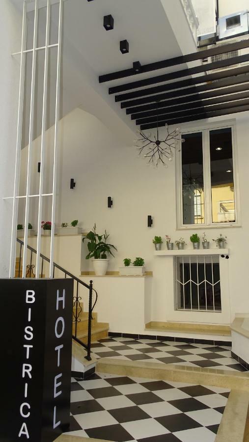 Bistrica Hotel Sarandë エクステリア 写真