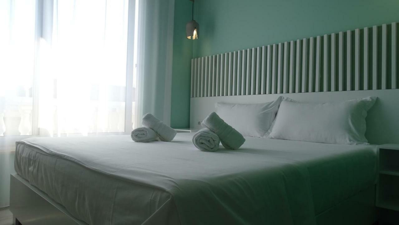 Bistrica Hotel Sarandë エクステリア 写真